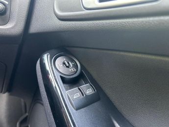 Ford Fiesta 1.0T EcoBoost Zetec Powershift Euro 6 5dr