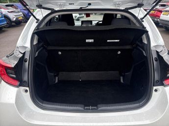 Toyota Yaris 1.5 VVT-h Design Hatchback 5dr Petrol Hybrid E-CVT Euro 6 (s/s) 