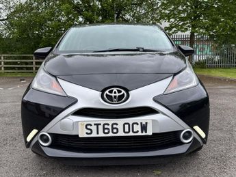 Toyota AYGO 1.0 VVT-i x-play Euro 6 5dr