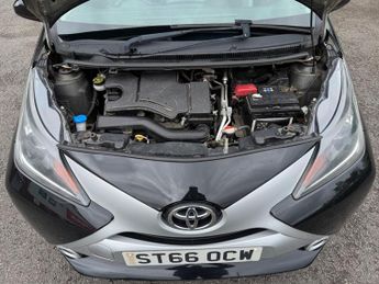 Toyota AYGO 1.0 VVT-i x-play Euro 6 5dr
