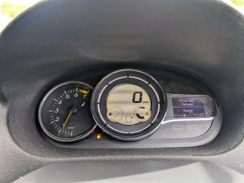 Renault Megane 1.6 16V Dynamique TomTom Euro 5 3dr