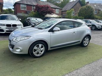 Renault Megane 1.6 16V Dynamique TomTom Euro 5 3dr