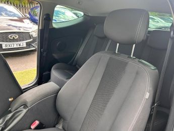 Renault Megane 1.6 16V Dynamique TomTom Euro 5 3dr