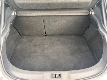 Renault Megane 1.6 16V Dynamique TomTom Euro 5 3dr