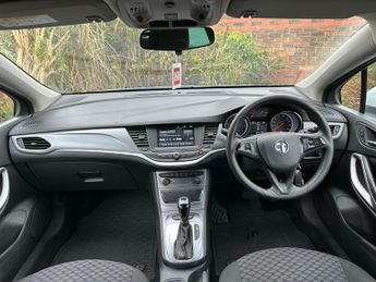 Vauxhall Astra 1.6 CDTi Design Sports Tourer 5dr Diesel Auto Euro 6 (136 ps)