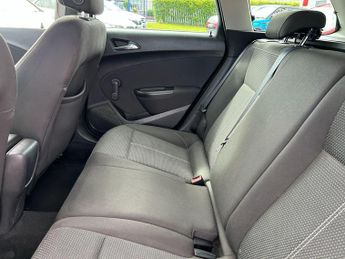 Vauxhall Astra 2.0 CDTi SRi Sports Tourer Euro 5 (s/s) 5dr
