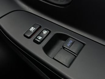 Toyota Yaris 1.5 VVT-h Icon Tech E-CVT Euro 6 (s/s) 5dr