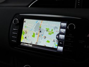 Toyota Yaris 1.5 VVT-h Icon Tech E-CVT Euro 6 (s/s) 5dr