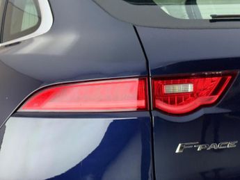 Jaguar F-PACE 2.0 P250i Prestige Auto AWD Euro 6 (s/s) 5dr