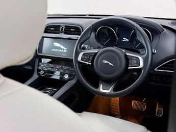 Jaguar F-PACE 2.0 P250i Prestige Auto AWD Euro 6 (s/s) 5dr
