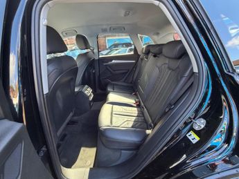 Audi Q5 2.0 TDI Sport SUV 5dr Diesel S Tronic quattro Euro 6 (s/s) (190 