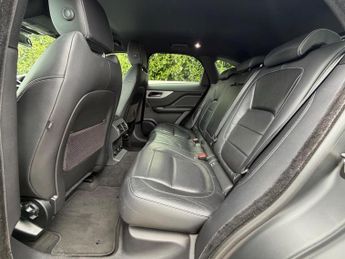 Jaguar F-PACE 2.0 D180 R-Sport Auto AWD Euro 6 (s/s) 5dr