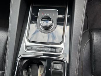 Jaguar F-PACE 2.0 D180 R-Sport Auto AWD Euro 6 (s/s) 5dr