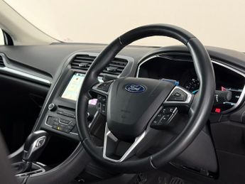Ford Mondeo 2.0 TiVCT Titanium CVT Euro 6 (s/s) 4dr