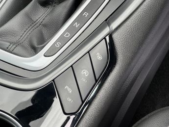 Ford Mondeo 2.0T EcoBoost Titanium Auto Euro 6 (s/s) 5dr