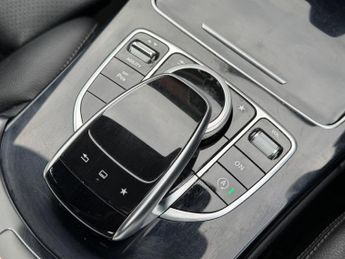 Mercedes-Benz C Class 2.0 C200 AMG Line 7G-Tronic+ Euro 6 (s/s) 4dr