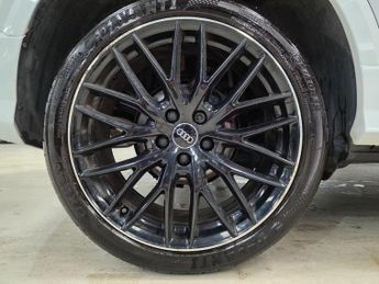 Audi Q2 1.5 TFSI CoD 35 Black Edition S Tronic Euro 6 (s/s) 5dr