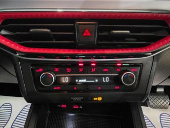 SEAT Ibiza 1.0 TSI FR DSG Euro 6 (s/s) 5dr