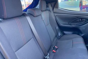 Toyota Yaris 1.5 VVT-h GR SPORT E-CVT Euro 6 (s/s) 5dr