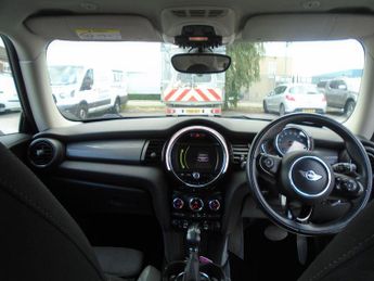 MINI Hatch 1.5 Cooper Auto Euro 6 (s/s) 3dr