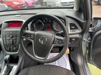 Vauxhall Astra 1.6 16v Exclusiv Auto Euro 5 5dr
