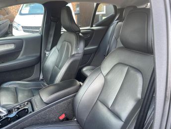 Volvo XC40 2.0 D4 Inscription Pro Auto AWD Euro 6 (s/s) 5dr