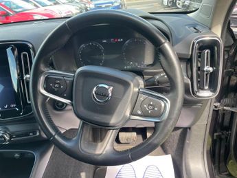 Volvo XC40 2.0 D4 Inscription Pro Auto AWD Euro 6 (s/s) 5dr