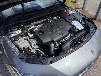Mercedes-Benz CLA 2.1 CLA200d AMG Line (Premium) Shooting Brake 8G-DCT Euro 6 (s/s