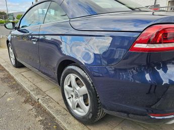 Volkswagen Eos 2.0 TSI Sport Cabriolet DSG Euro 5 2dr