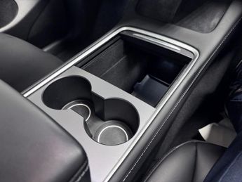 Tesla Model Y (Dual Motor) Long Range SUV 5dr Electric Auto 4WDE (384 bhp)
