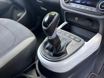 Hyundai i10 1.0 Premium Hatchback 5dr Petrol Auto Euro 6 (s/s) (67 ps)