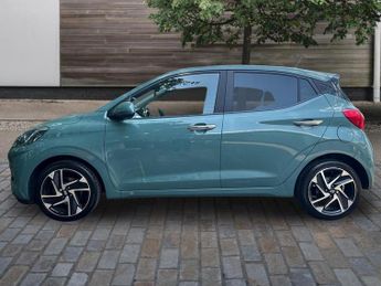 Hyundai i10 1.0 Premium Hatchback 5dr Petrol Auto Euro 6 (s/s) (67 ps)