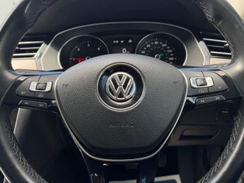 Volkswagen Passat 2.0 BiTDI BlueMotion Tech GT DSG 4Motion Euro 6 (s/s) 5dr