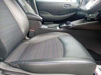 Nissan Leaf 40kWh N-Connecta Auto 5dr