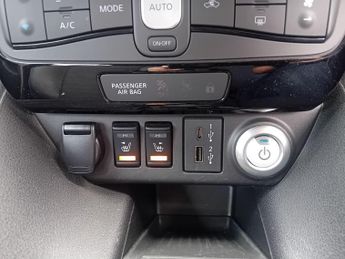 Nissan Leaf 40kWh N-Connecta Auto 5dr