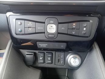 Nissan Leaf 40kWh N-Connecta Auto 5dr