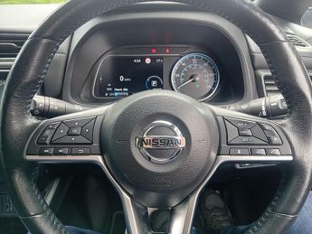 Nissan Leaf 40kWh N-Connecta Auto 5dr