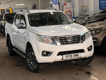 Nissan Navara 2.3 dCi Tekna Pickup Double Cab 4dr Diesel Auto 4WD Euro 6 (190 