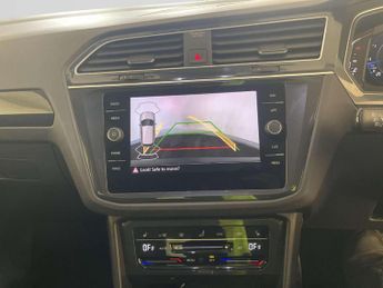 Volkswagen Tiguan 1.5 TSI Elegance SUV 5dr Petrol DSG Euro 6 (s/s) (150 ps)
