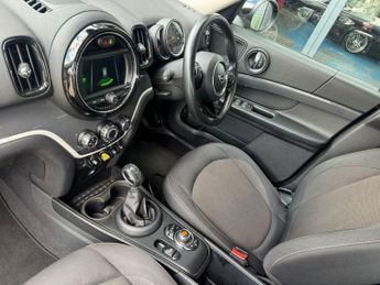 MINI COUNTRYMAN 1.5 7.6kWh GPF Cooper SE SUV 5dr Petrol Plug-in Hybrid Auto ALL4