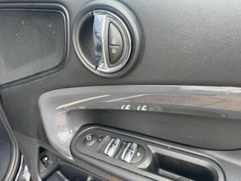 MINI COUNTRYMAN 1.5 7.6kWh GPF Cooper SE SUV 5dr Petrol Plug-in Hybrid Auto ALL4