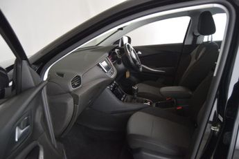 Vauxhall Grandland X 1.2 Turbo SE Premium Euro 6 (s/s) 5dr