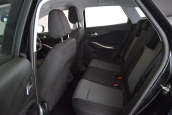 Vauxhall Grandland X 1.2 Turbo SE Premium Euro 6 (s/s) 5dr