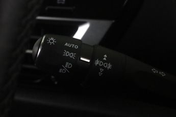Citroen e-C4 50kWh Shine Plus Auto 5dr (7.4kW Charger)