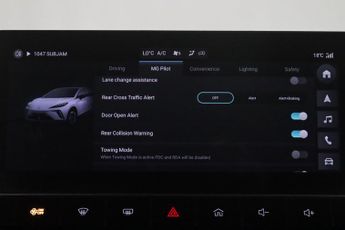 MG MG4 64kWh Trophy Long Range Auto 5dr