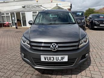 Volkswagen Tiguan 2.0 TDI BlueMotion Tech SE DSG 4WD Euro 5 (s/s) 5dr