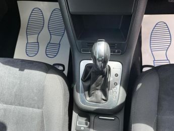 Volkswagen Tiguan 2.0 TDI BlueMotion Tech SE DSG 4WD Euro 5 (s/s) 5dr