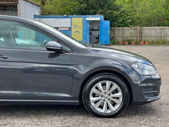Volkswagen Golf 1.6 TDI BlueMotion Tech SE DSG Euro 5 (s/s) 5dr