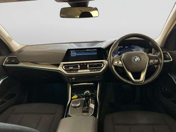 BMW 3 Series 2.0 330e 12kWh SE Pro Touring 5dr Petrol Plug-in Hybrid Auto Eur