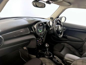 MINI Hatch 2.0 Cooper SD Hatchback 5dr Diesel Auto 6Spd Euro 6 (s/s) (170 p